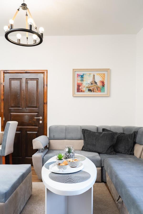 Villa Adelaida Сараево Экстерьер фото